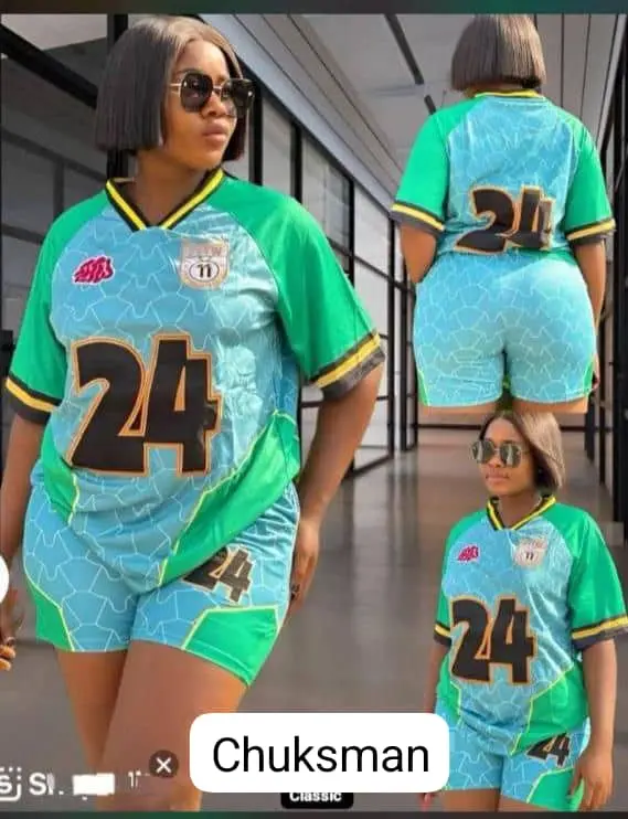 Ghana Women's Clothing 53