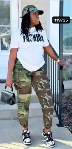 Ghana Women's Clothing 64